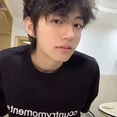 莘晏然 莘晏然